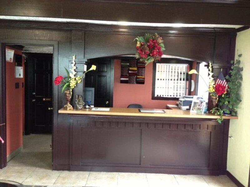 Howard Johnson By Wyndham San Marcos Bagian luar foto